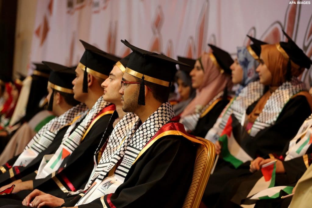 مقال - رؤية للتحرر: تنمية بقيادة فلسطينية في مجالي الصحة والتعليم